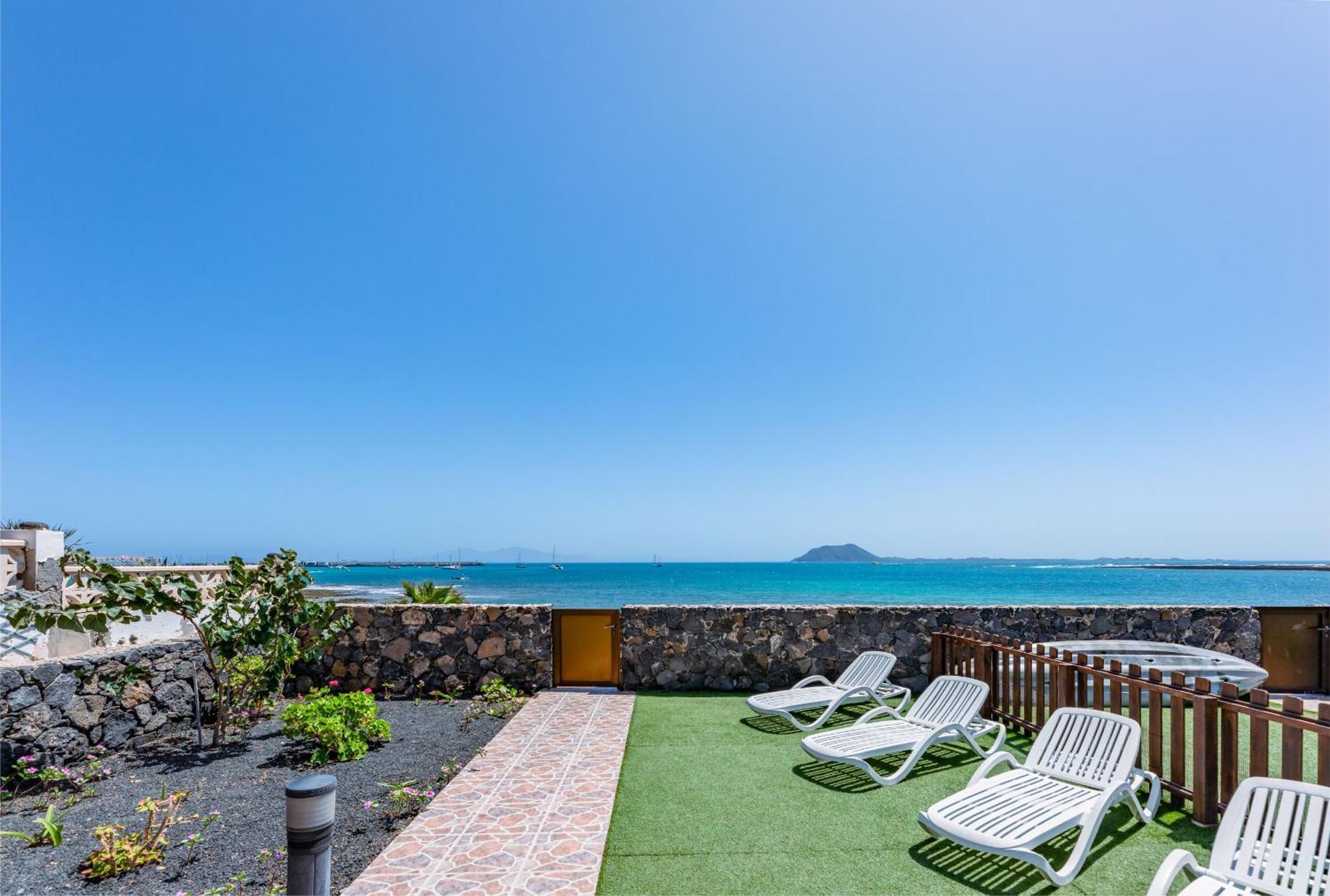 Villa Marina I Beachfront Corralejo By Holidays Home Exterior foto